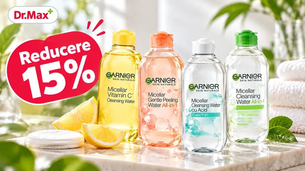 Patru ape micelare Garnier Skin Naturals, prezentate într-un decor fresh, cu reducere de 15% la Dr. Max.