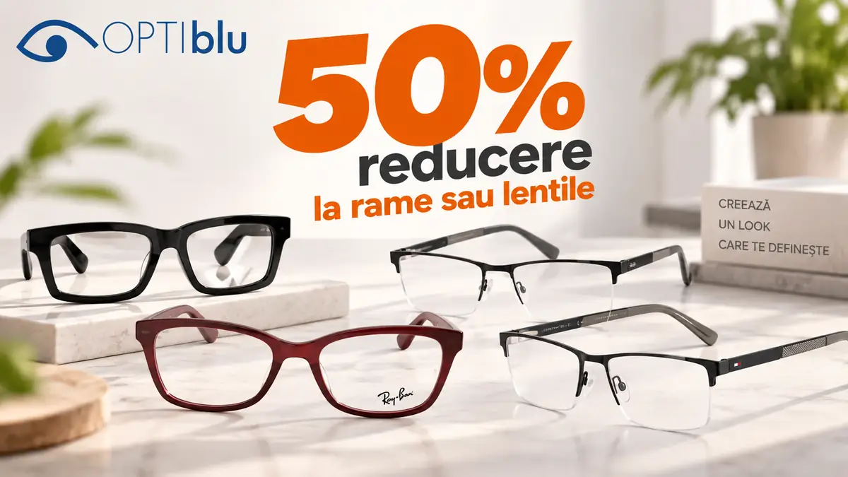 Ochelari de vedere Optiblu expuși pe masă, cu mesajul 50% reducere la rame sau lentile.