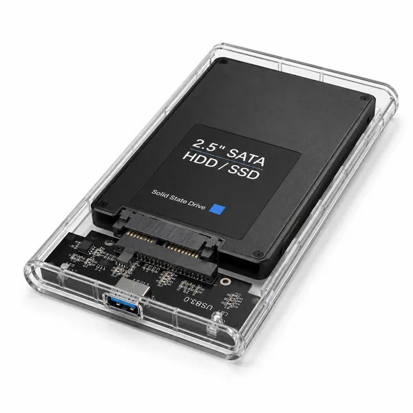 Carcasă externă pentru HDD și SSD de 2,5 inch pe fundal alb