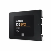 Un SSD Intern Samsung 870 Evo pe un fundal alb