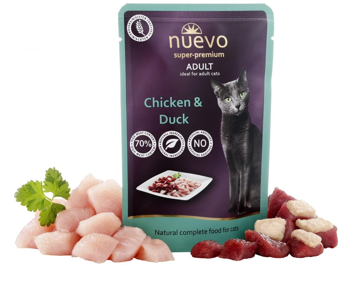 Hrana Umeda pentru Pisici Nuevo Adult Pui si Rata 85g