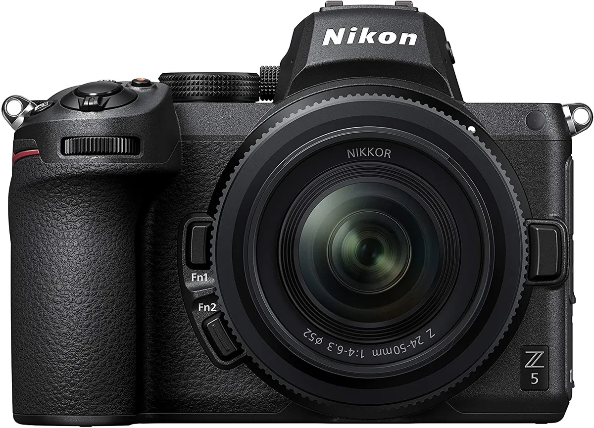 Nikon Z5 24-50mm f/4-6.3 Negru