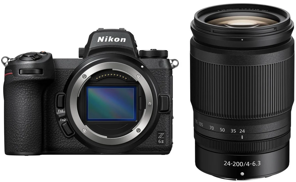 Nikon Z6 II 24-200mm f/4-6.3 VR Negru
