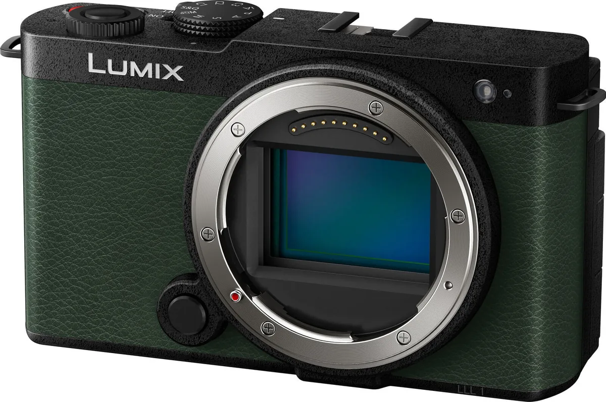 Panasonic Lumix S9 Dark Olive