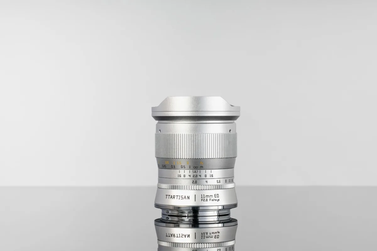 TTArtisan 11mm F2.8 Fisheye L-Mount Argintiu - imagine 4