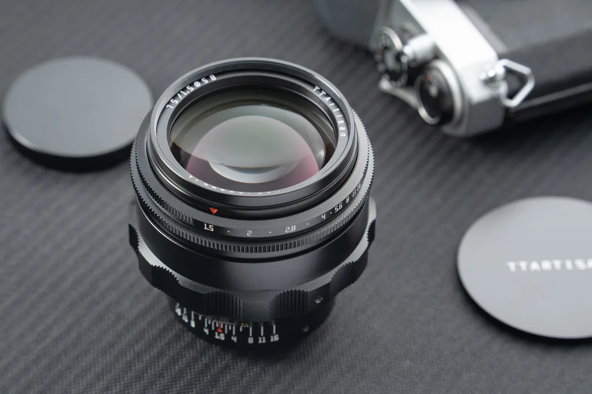 TTArtisan 75mm F1.5 M42 Manual 6 Elemente 58mm - imagine 3