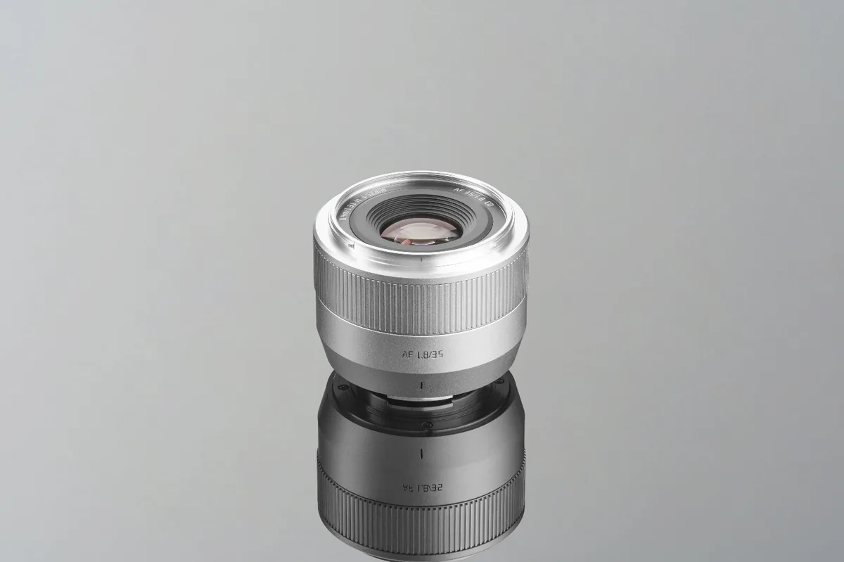 TTArtisan AF 35mm F1.8 II Fuji X Argintiu - imagine 4