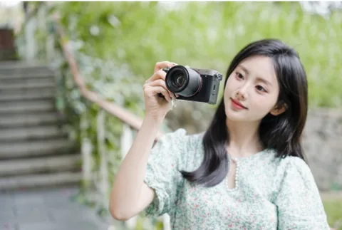 TTArtisan AF 50mm F1.8 Neo Sony E - imagine 4